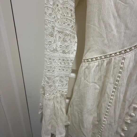NWT. Lost & Wander Boho Long Lace Sleeve White Mini Dress. Size Medium - Picture 12 of 16